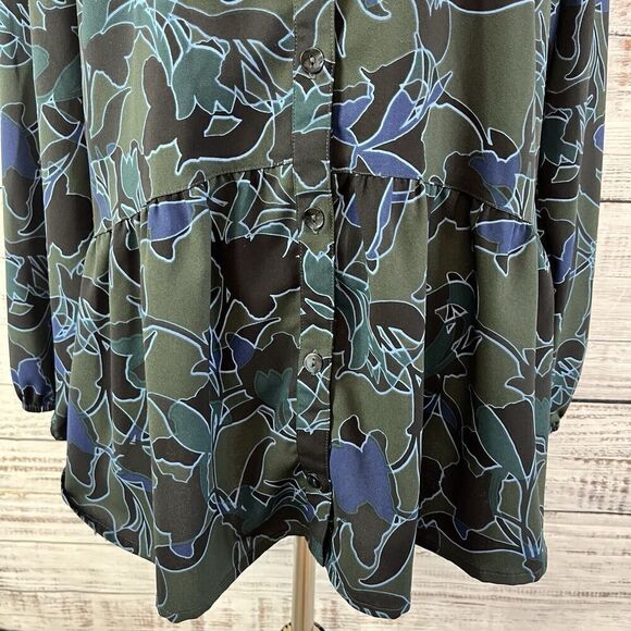 LOGO Lori Goldstein Blouse Tunic size Medium Olive Green Blue Floral Ruffle Slim - Picture 7 of 12